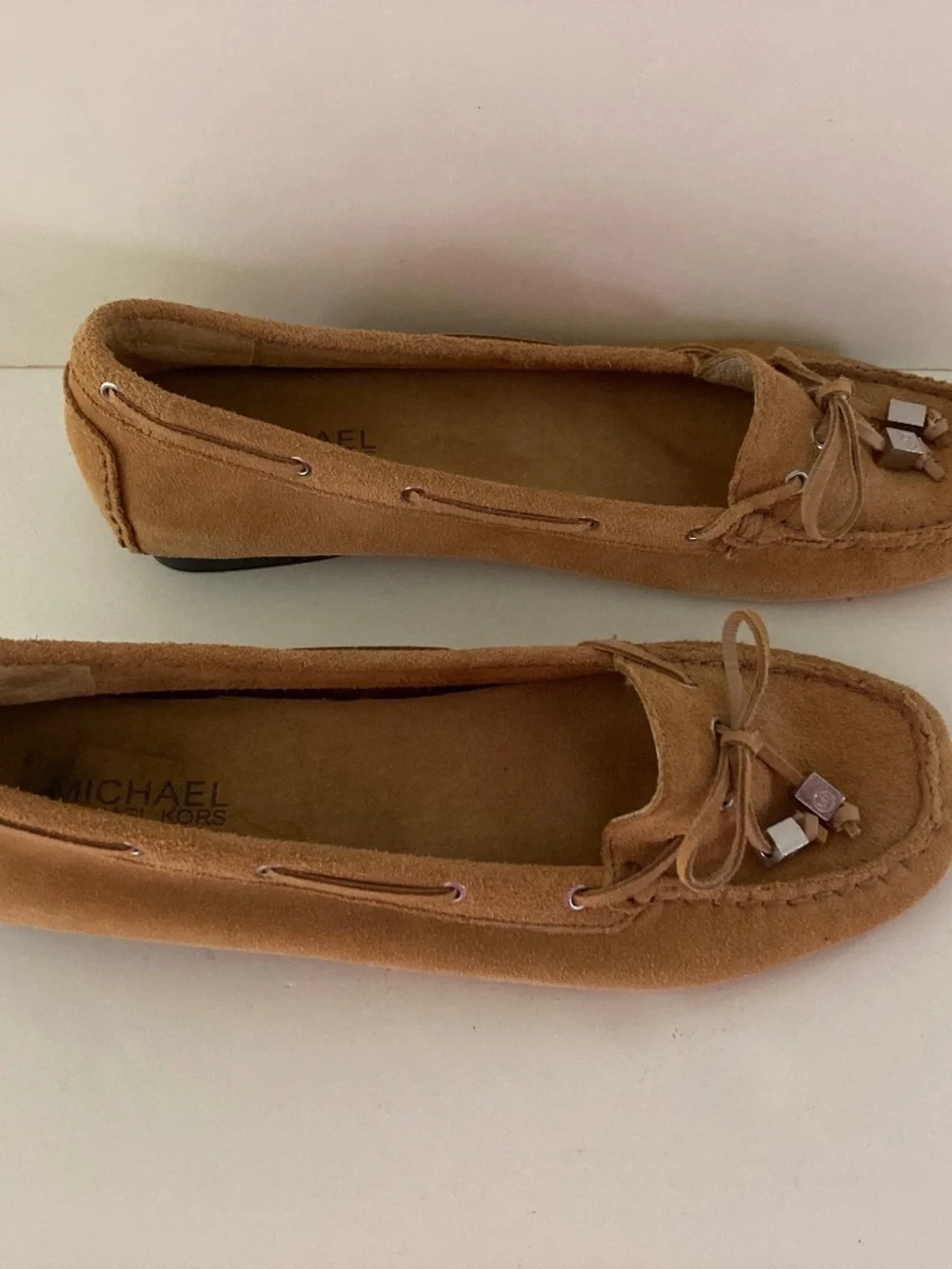 Michael Kors Camel Suede Loafer/Bow Detail/AD12B/Size 8M/EUC/WORN ONCE!